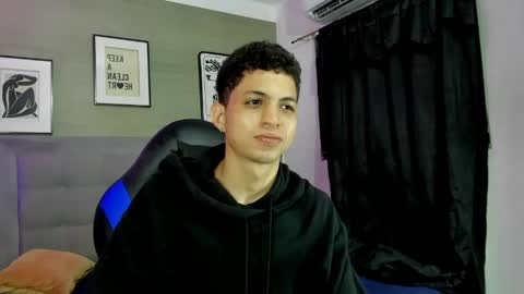 Snapshot of cameron_lux4 chatting on April 19, 2026, 3:17 am CAMERON online show from April 19, 2026, 3:17 am