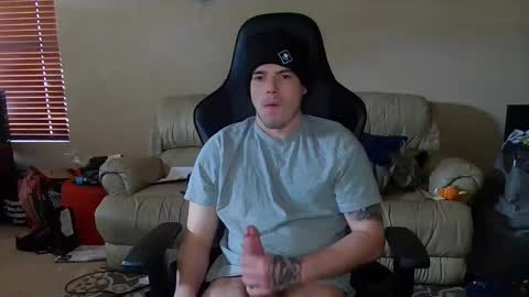 Snapshot of camerondt chatting on March 12, 2025, 8:52 pm camerondt online show from March 12, 2025, 8:52 pm