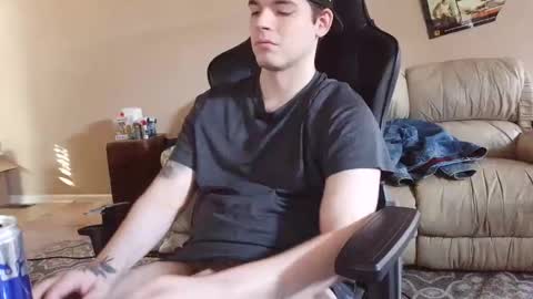 Snapshot of camerondt chatting on December 17, 2025, 7:53 pm camerondt online show from December 17, 2025, 7:53 pm