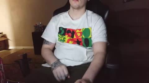 Snapshot of camerondt chatting on December 20, 2025, 1:23 am camerondt online show from December 20, 2025, 1:23 am