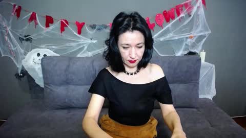 Cameronenns online show from October 17, 2025, 8:28 am