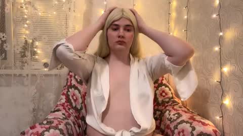 Snapshot of camgirl_xx chatting on January 21, 2025, 8:54 pm Marta online show from January 21, 2025, 8:54 pm