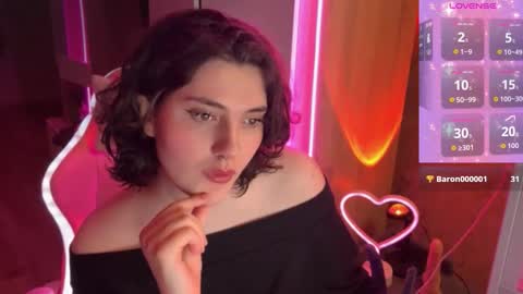 Snapshot of camgirl_xx chatting on February 16, 2026, 4:14 pm Marta online show from February 16, 2026, 4:14 pm