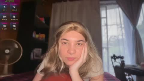 camii19y online show from April 2, 2026, 9:01 pm