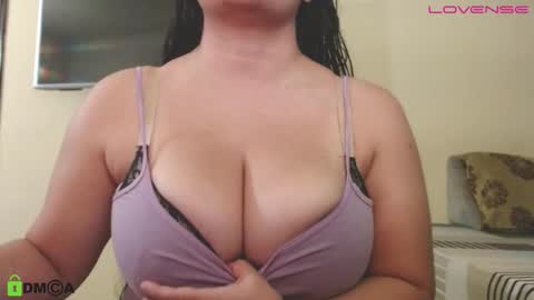 Snapshot of camiilahotxxx chatting on February 13, 2026, 3:19 pm Camila online show from February 13, 2026, 3:19 pm