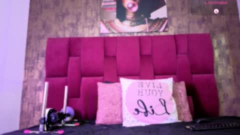 Snapshot of camila__bouzas chatting on February 21, 2026, 11:55 am camila__bouzas online show from February 21, 2026, 11:55 am