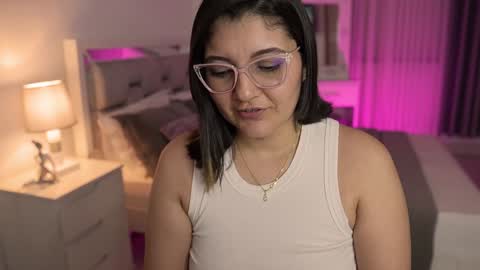 Camila buitrago online show from January 14, 2025, 2:08 am