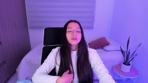  C A M I  online show from February 25, 2026, 2:10 am