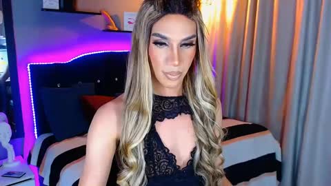 Camila online show from December 27, 2024, 3:31 am