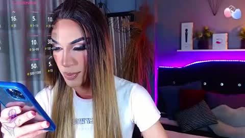 Camila online show from March 4, 2025, 3:44 am