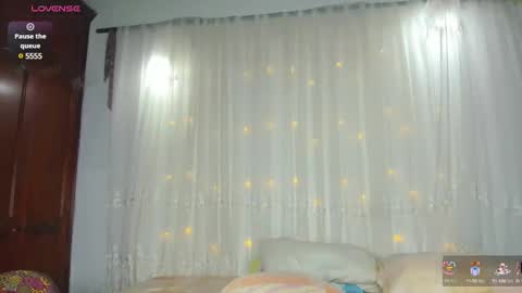 Cami vazques online show from February 7, 2025, 11:55 pm