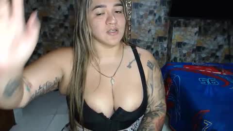 Snapshot of camila_rosess chatting on January 8, 2026, 1:30 am valentinaEpic way Ive been fucked 1515 online show from January 8, 2026, 1:30 am