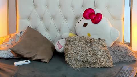 camila_sex_latina online show from January 7, 2025, 2:42 am