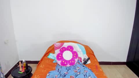 camilaa foxxx online show from October 11, 2025, 1:42 pm