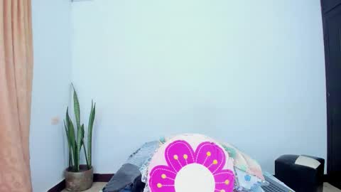 camilaa foxxx online show from March 5, 2026, 6:04 pm