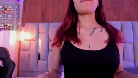 camilaa_smith_ online show from May 17, 2026, 7:10 pm