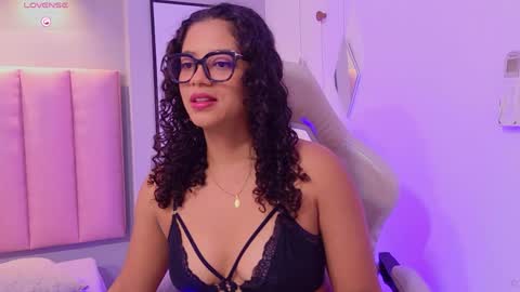 Snapshot of camilalevy chatting on April 29, 2026, 12:20 pm Camila online show from April 29, 2026, 12:20 pm