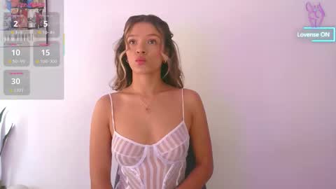 Camila Monroee  online show from October 10, 2025, 3:22 pm