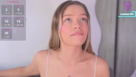 Snapshot of camilamonroee chatting on January 19, 2026, 2:21 pm Camila Monroee online show from January 19, 2026, 2:21 pm