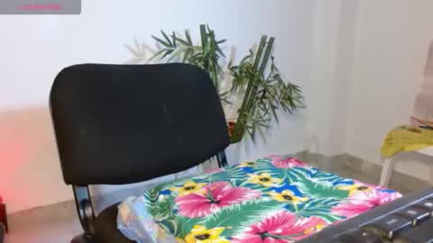 camilaparrisx online show from April 11, 2026, 7:45 am