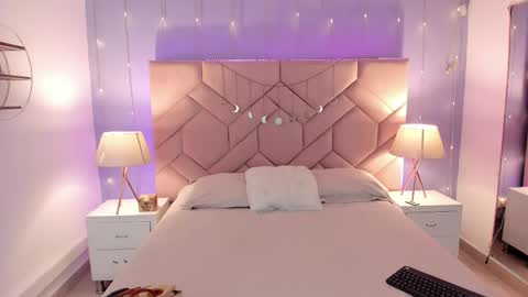 Snapshot of camilarivers chatting on September 20, 2025, 3:57 pm Camila online show from September 20, 2025, 3:57 pm