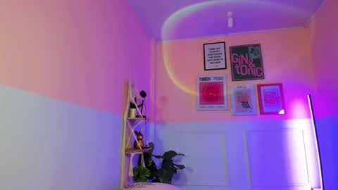 Snapshot of camilarivers chatting on October 1, 2025, 11:38 am Camila online show from October 1, 2025, 11:38 am