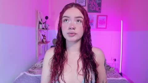 Snapshot of camilarivers chatting on October 22, 2025, 11:54 am Camila online show from October 22, 2025, 11:54 am