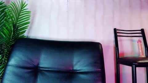 camilarose_oli online show from January 30, 2025, 8:32 am