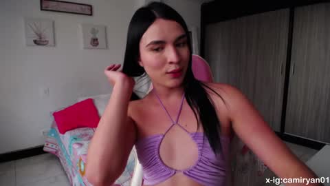 X IGcamiryan01 online show from January 16, 2025, 10:44 pm