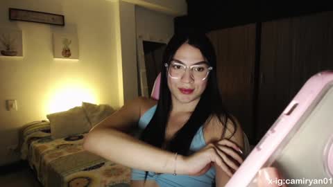 X IGcamiryan01 online show from February 26, 2025, 1:43 am