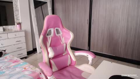 X IGcamiryan01 online show from November 15, 2025, 6:26 pm