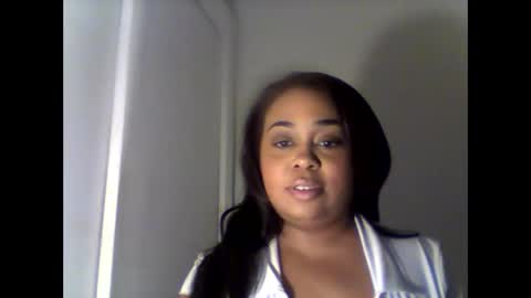 camiliaskye online show from November 24, 2025, 5:29 am