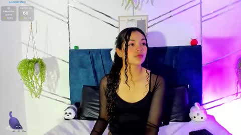 camilla_miller01 online show from November 17, 2025, 3:29 pm