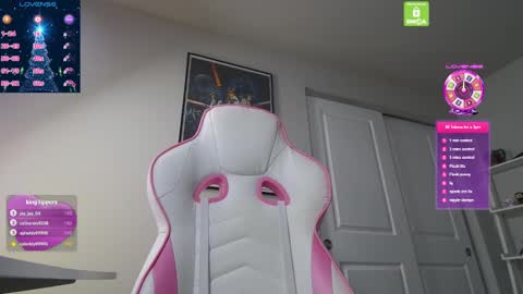 Snapshot of camillacassidy chatting on December 18, 2024, 10:46 pm CamillaCassidy online show from December 18, 2024, 10:46 pm