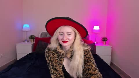 camilladreamer online show from October 17, 2025, 9:56 am