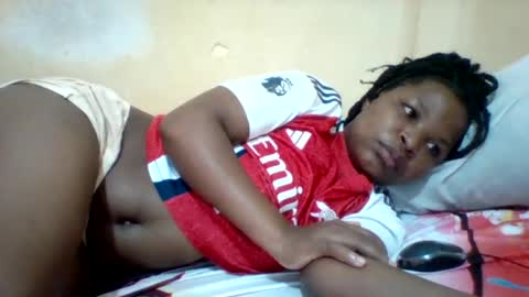 Snapshot of camillah_sweet chatting on June 25, 2026, 7:13 am camillah_sweet online show from June 25, 2026, 7:13 am