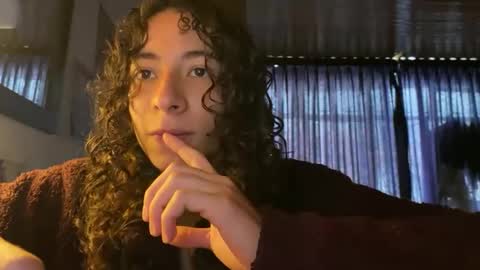  Camille   online show from February 10, 2025, 3:32 pm