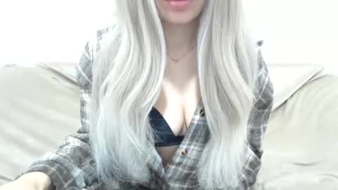 Snapshot of camillebunny chatting on February 20, 2026, 3:14 am CamilleBunny online show from February 20, 2026, 3:14 am