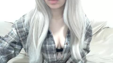 Snapshot of camillebunny chatting on February 23, 2026, 3:37 am CamilleBunny online show from February 23, 2026, 3:37 am