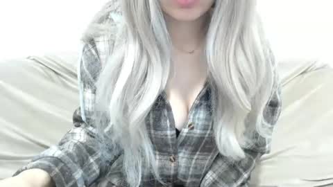 Snapshot of camillebunny chatting on February 25, 2026, 3:16 am CamilleBunny online show from February 25, 2026, 3:16 am