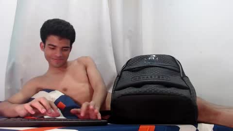 camillo_beischel_ online show from September 9, 2025, 6:51 pm
