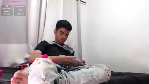 camillo_beischel_ online show from October 2, 2025, 6:59 pm