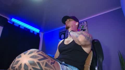 Snapshot of camiloalvarezzz3 chatting on February 2, 2026, 4:38 pm CAMILO online show from February 2, 2026, 4:38 pm