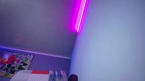 Snapshot of camiloalvarezzz3 chatting on February 10, 2026, 12:31 pm CAMILO online show from February 10, 2026, 12:31 pm