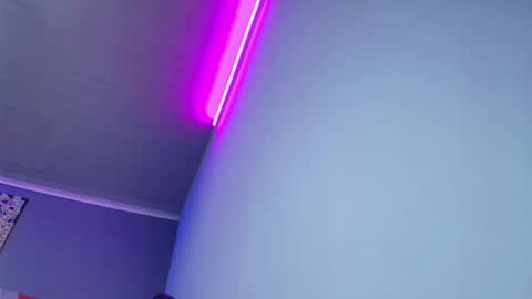 Snapshot of camiloalvarezzz3 chatting on February 12, 2026, 1:50 pm CAMILO online show from February 12, 2026, 1:50 pm