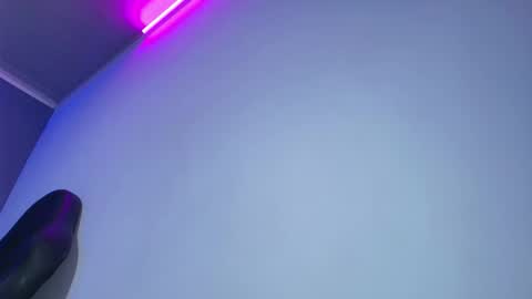 Snapshot of camiloalvarezzz3 chatting on February 20, 2026, 12:49 pm CAMILO online show from February 20, 2026, 12:49 pm