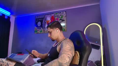 Snapshot of camiloalvarezzz3 chatting on April 23, 2026, 2:52 pm CAMILO online show from April 23, 2026, 2:52 pm
