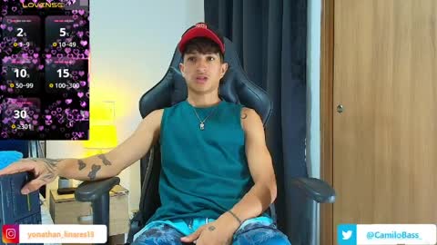Snapshot of camilobass_ chatting on April 4, 2026, 8:28 pm Camilo Bass online show from April 4, 2026, 8:28 pm