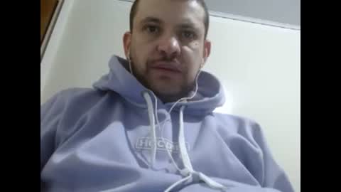 Snapshot of camiloking17 chatting on February 2, 2025, 9:51 am camilo online show from February 2, 2025, 9:51 am