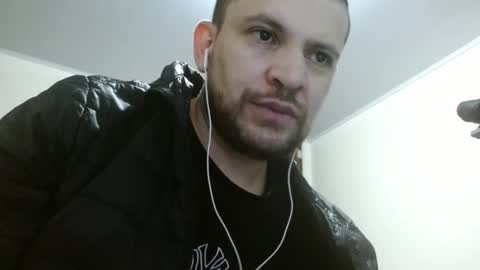 Snapshot of camiloking17 chatting on February 17, 2025, 10:14 pm camilo online show from February 17, 2025, 10:14 pm